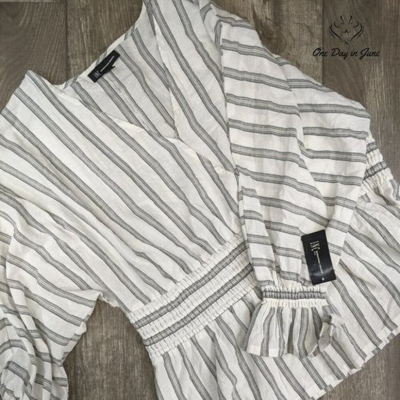 NWT INC INTERNATIONAL CONCEPTS "ETHEREAL" BLACK/WHITE BLOUSE W/POET SLEEVES 1X - Picture 2 of 5